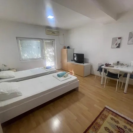 Skopje&friends App Apartamento